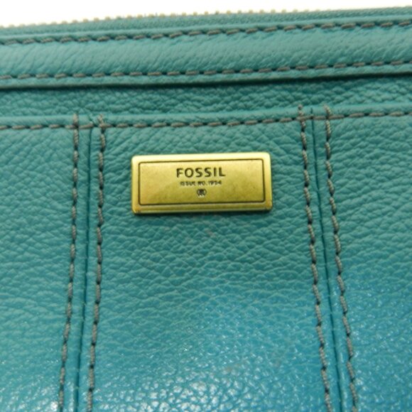 Fossil Ella Leather teal blue clutch Wallet Organizer credit cards i.d. zip pkt - Picture 5 of 11